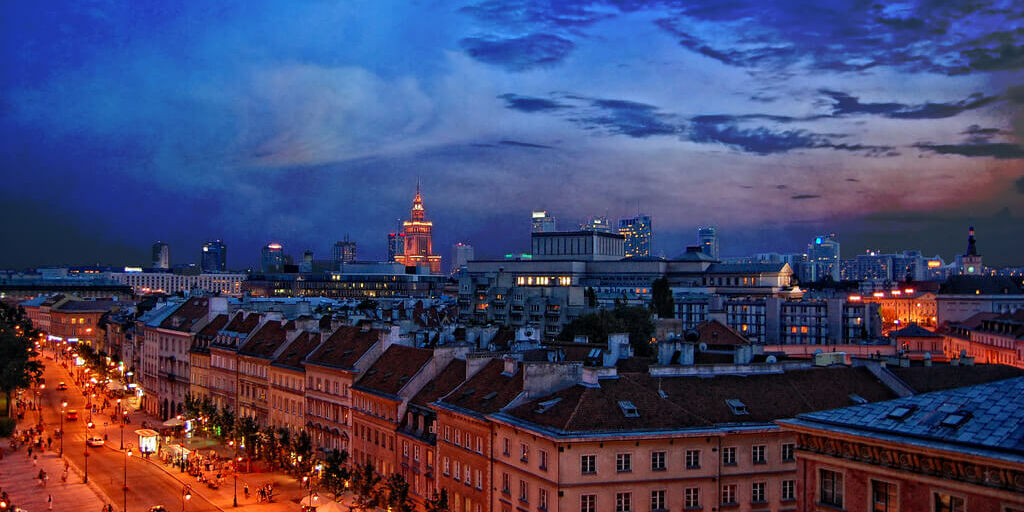Night falls over the city von Jesuscm Lizenz: CC BY-NC-ND 2.0